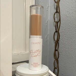 LIGHT 8 ColourPop Pretty Fresh Tinted Foundation Balm